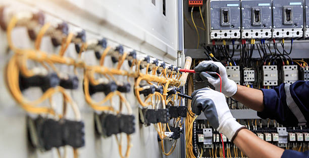 Professional Electrician technician working in Johnstown, OH